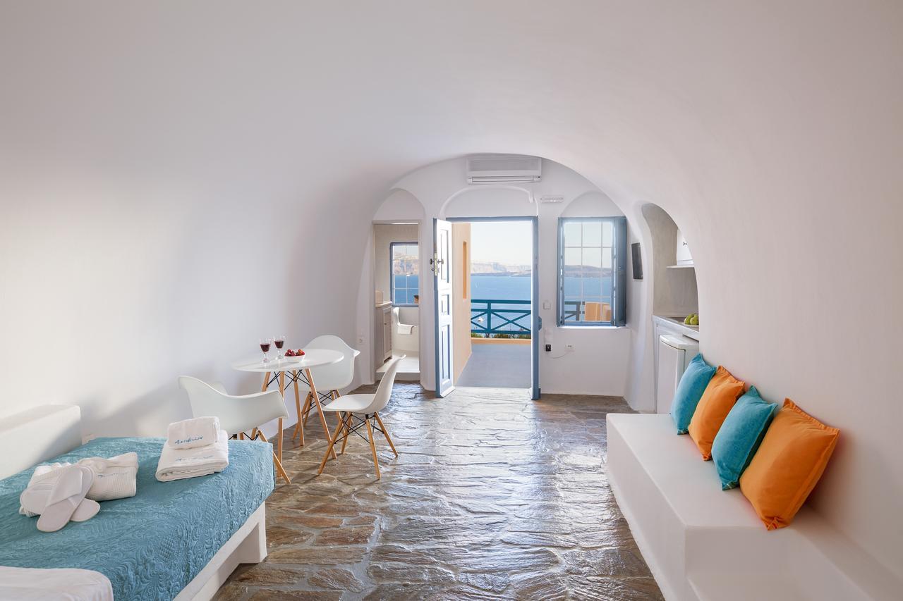 Horizon Aeifos Suites Иа Екстериор снимка